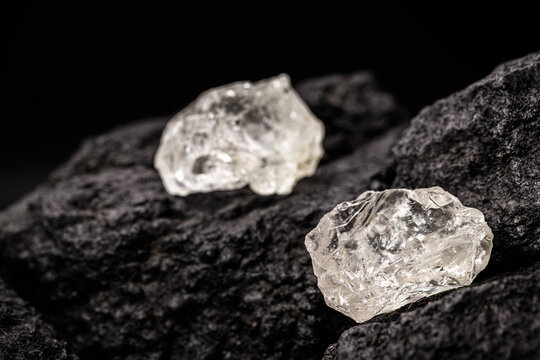 Image of raw diamonds.
